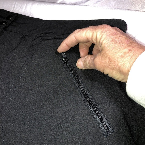 TravelSmith Skorts Black Flare Zipper Pockets Elastic Waist Womens Size L - Picture 4 of 11